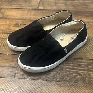 [Toms] Black Gender Neutral